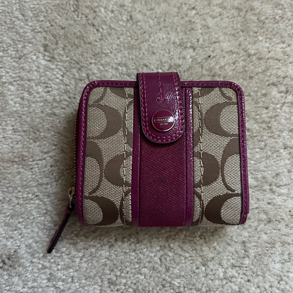 Coach Brown and Pink Signature Wallet - Picture 1 of 8